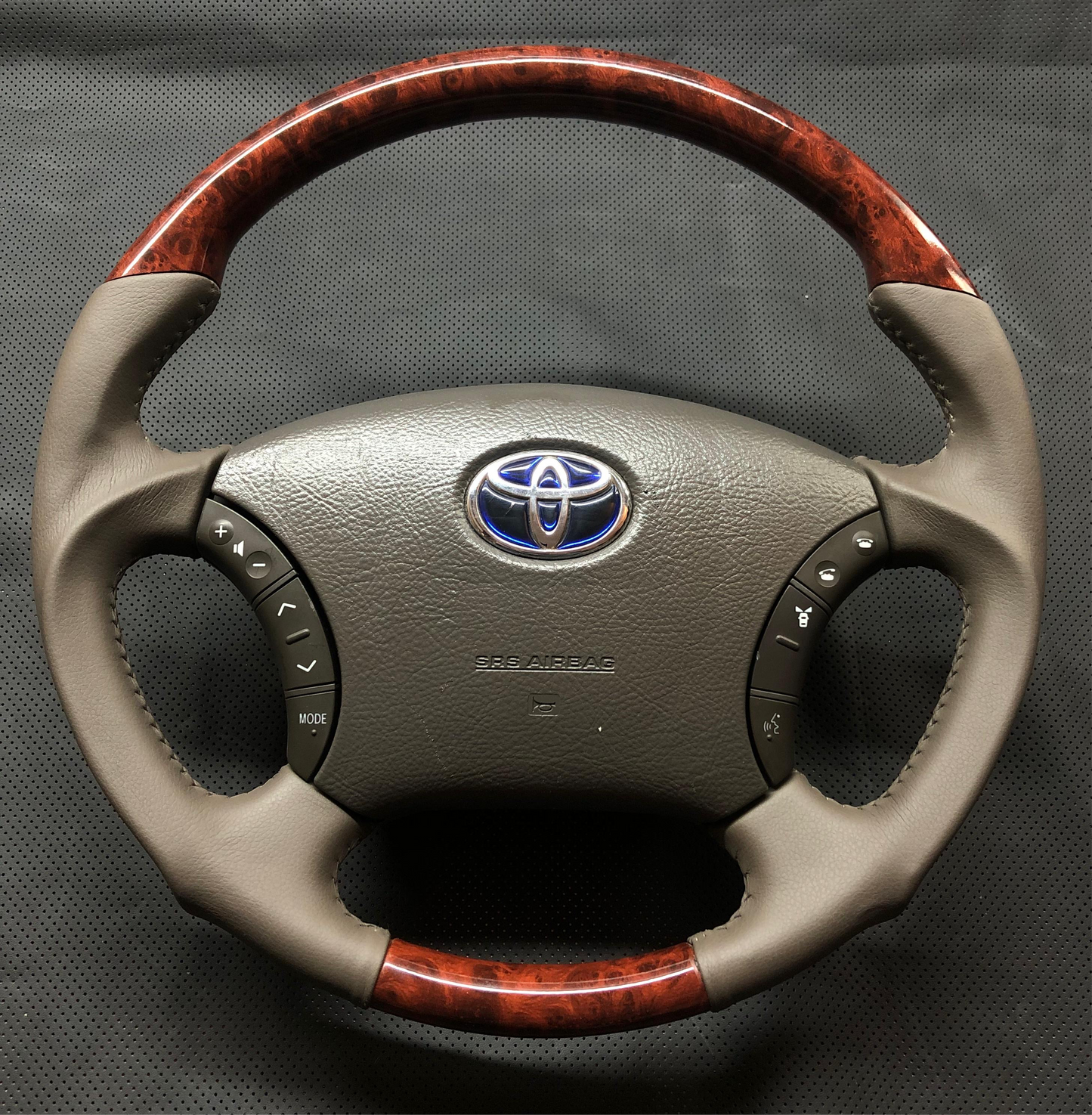 Toyota Land Cruiser 100 Series, LX470 GX470 03-09 Wooden Grain Steering Wheel