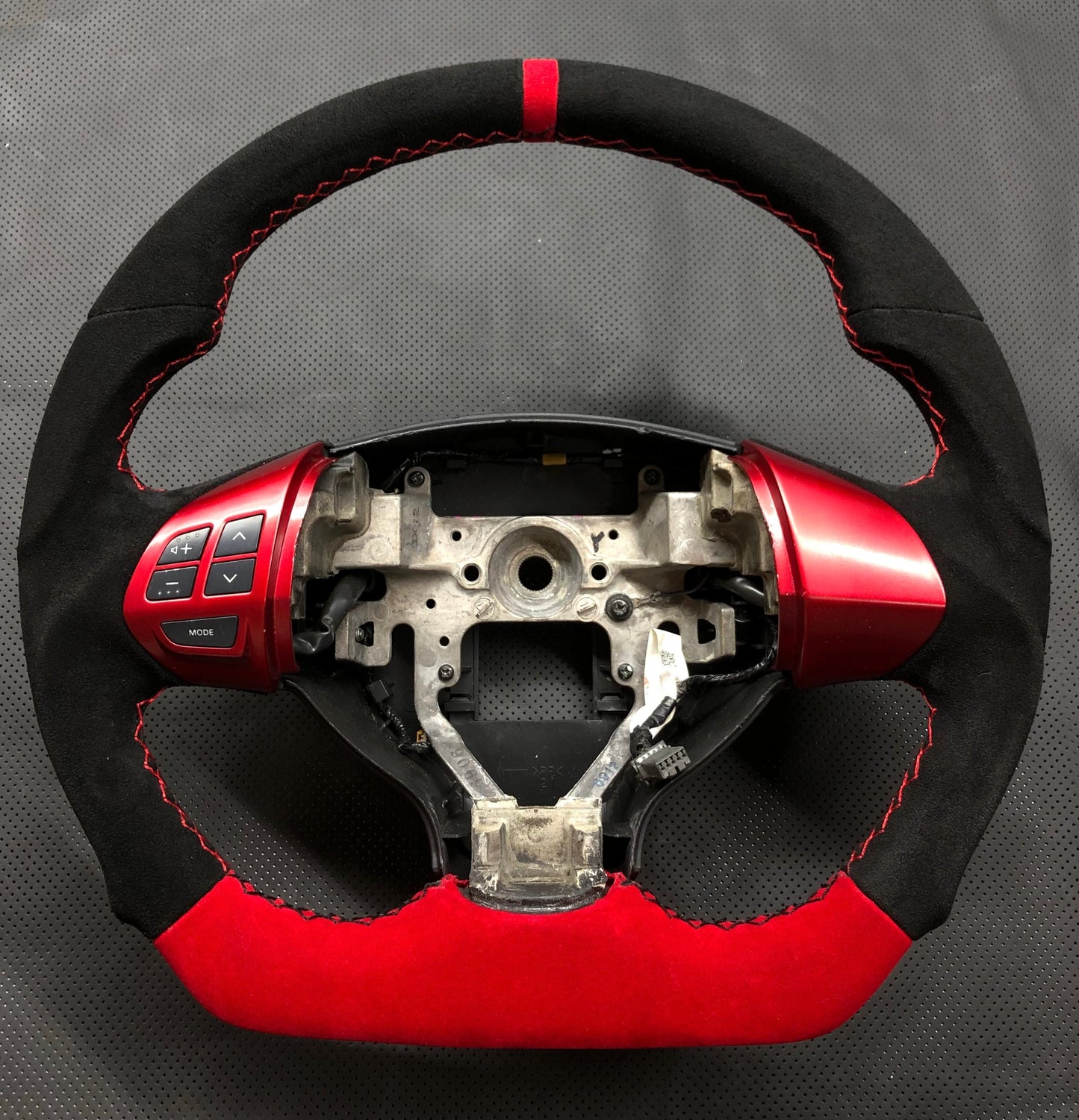2007-2013 MITSUBISHI OUTLANDER Fresh Suede Leather Stitched Steering Wheel