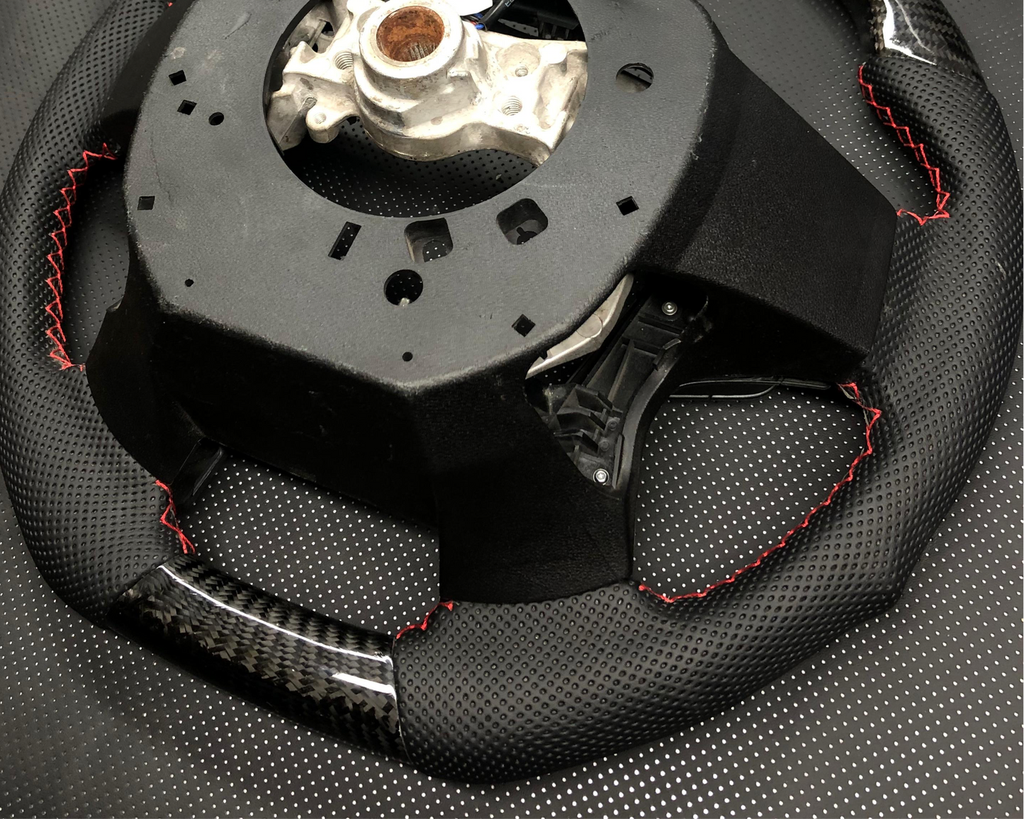 Toyota Land Cruiser 200 Series 2016-2019 Real Carbon Fiber Steering Wheel