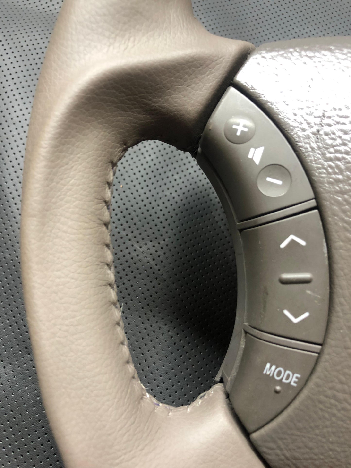 Toyota Land Cruiser 100 Series, LX470 GX470 03-09 Wooden Grain Steering Wheel