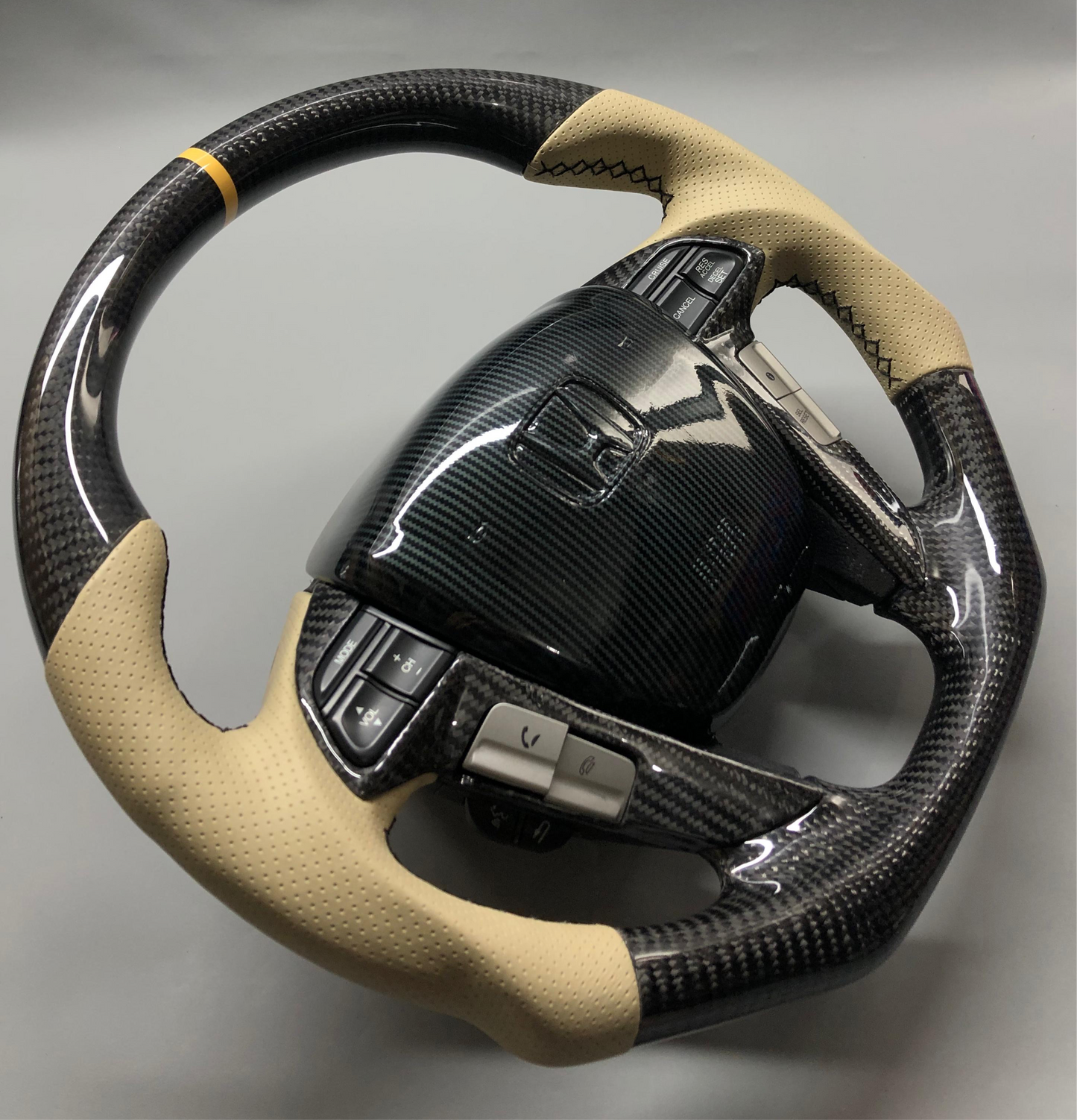 8th gen Accord 08-12 / 09-15 Pilot / 11-17 Odyssey Carbon Fiber Steering Wheel